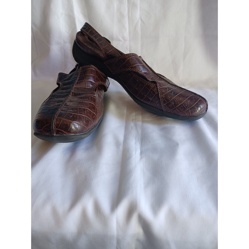 Easy Street Comfort Wave Slingback Faux Croc Comfort Shoe.  Sz. 10N Brown Narrow